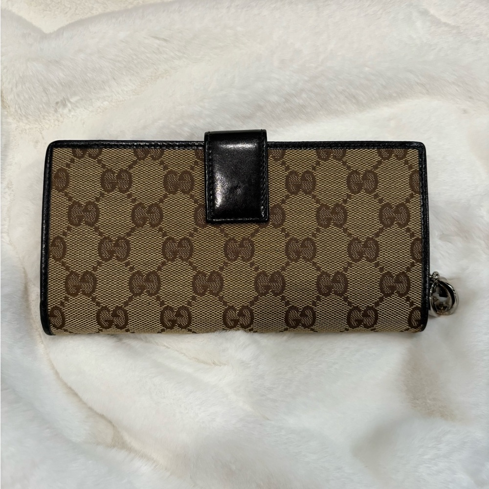 Gucci long wallet [flawed]
